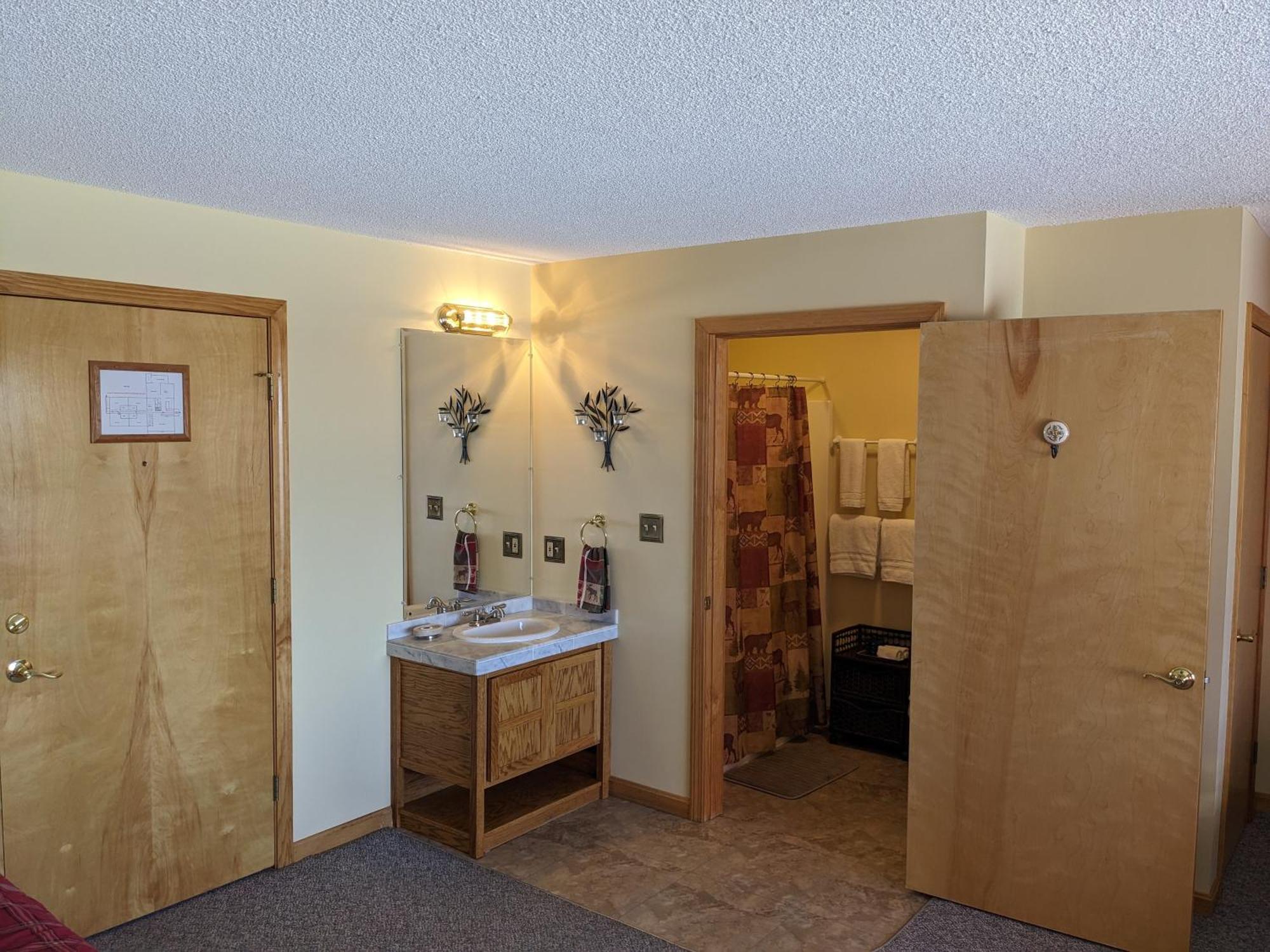 First Settlers Lodge Weston Екстер'єр фото