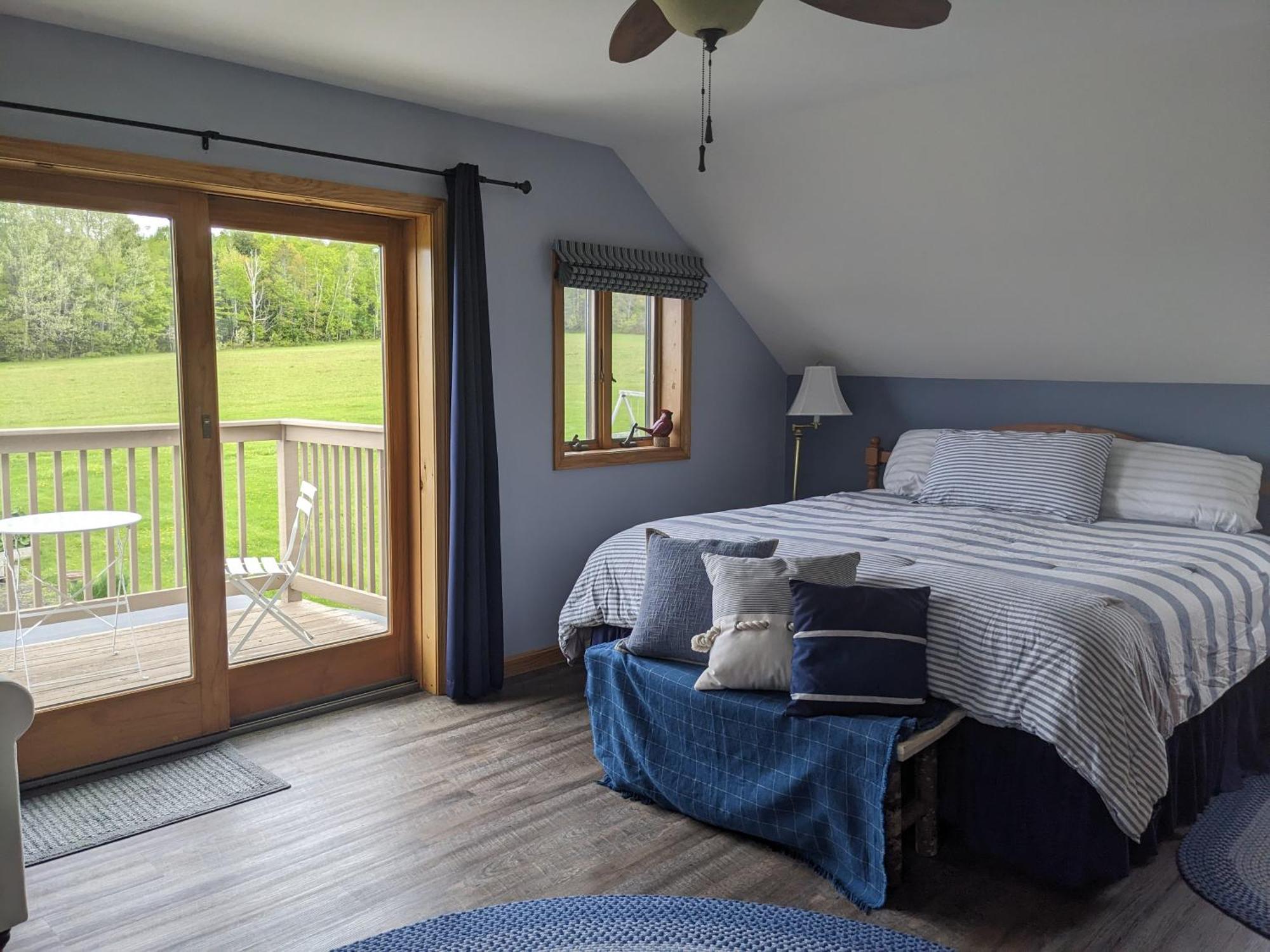 First Settlers Lodge Weston Екстер'єр фото